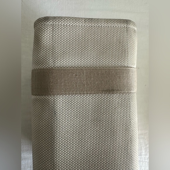 Lululemon Canvas Taupe and Cream Tote Bag 10L - Picture 9 of 9